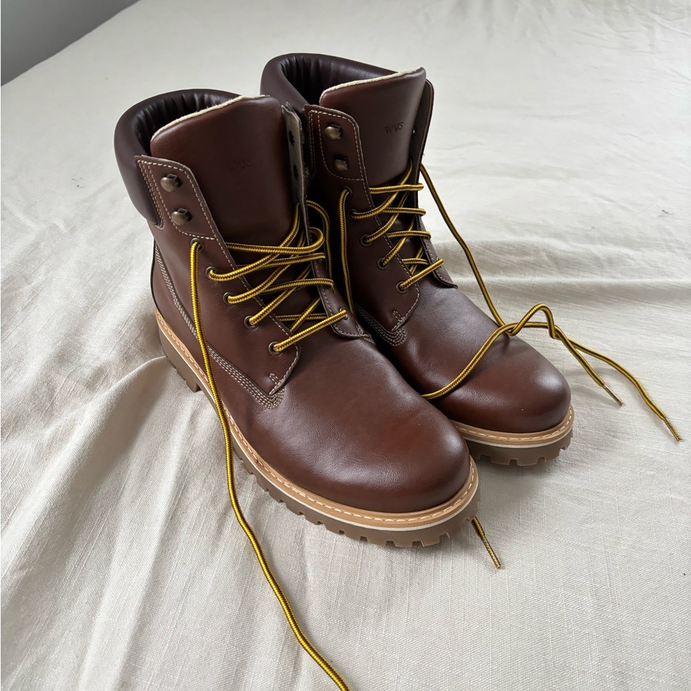 Will’s vegan store dark brown work boots size 11